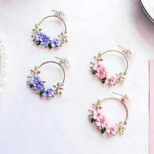 Load image into Gallery viewer, Pearl Circle Flower Drop Earrings