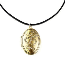 Load image into Gallery viewer, Locket Choker Necklace