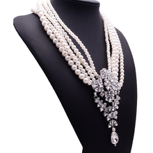 Load image into Gallery viewer, Royal Rhinestone Pearl Beads Long Necklace
