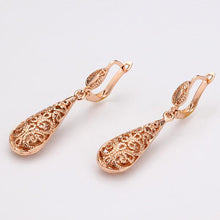 Load image into Gallery viewer, Rose Gold Plated Water Drop Earrings
