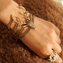 Load image into Gallery viewer, Deer Vintage Bracelet
